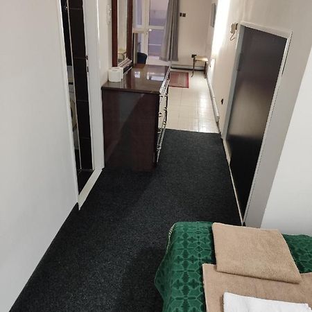 Fenix Appartement Belgrado Buitenkant foto