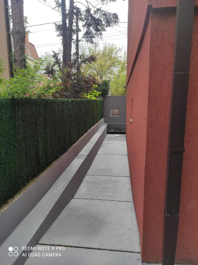 Fenix Appartement Belgrado Buitenkant foto
